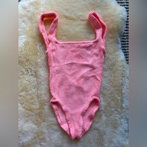 NWOT HUNZA G
Squareneck One-Piece Swimsuit